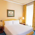 Internazionale Otel 4*