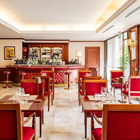 インテルナツィオナーレ 4*