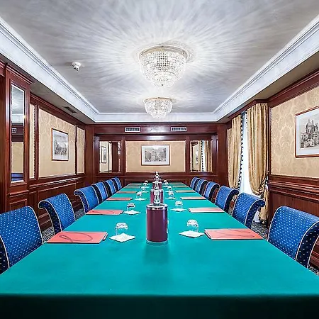 Ξενοδοχείο Internazionale 4*