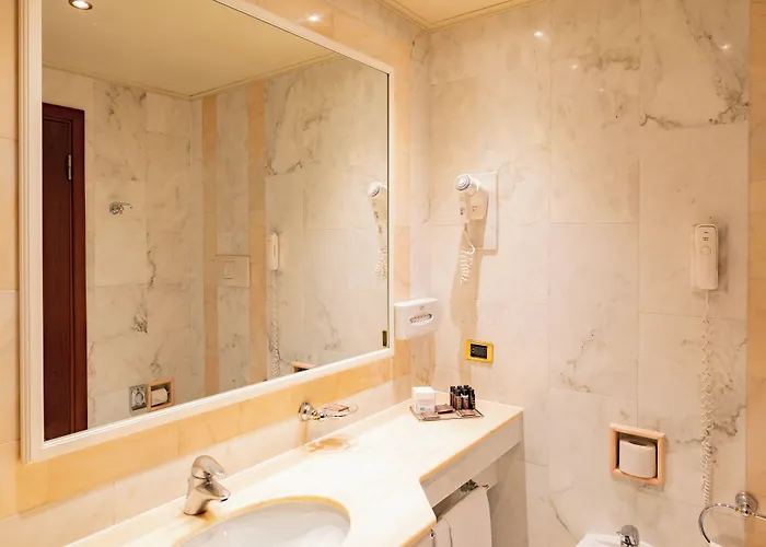 Internazionale Hotel 4*